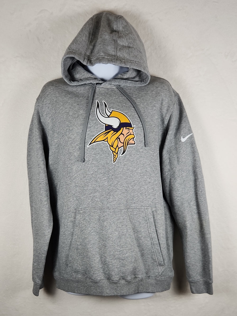 Nike Minnesota Vikings Pullover Hoodie with Yellow & Purple Viking Logo Men's XL